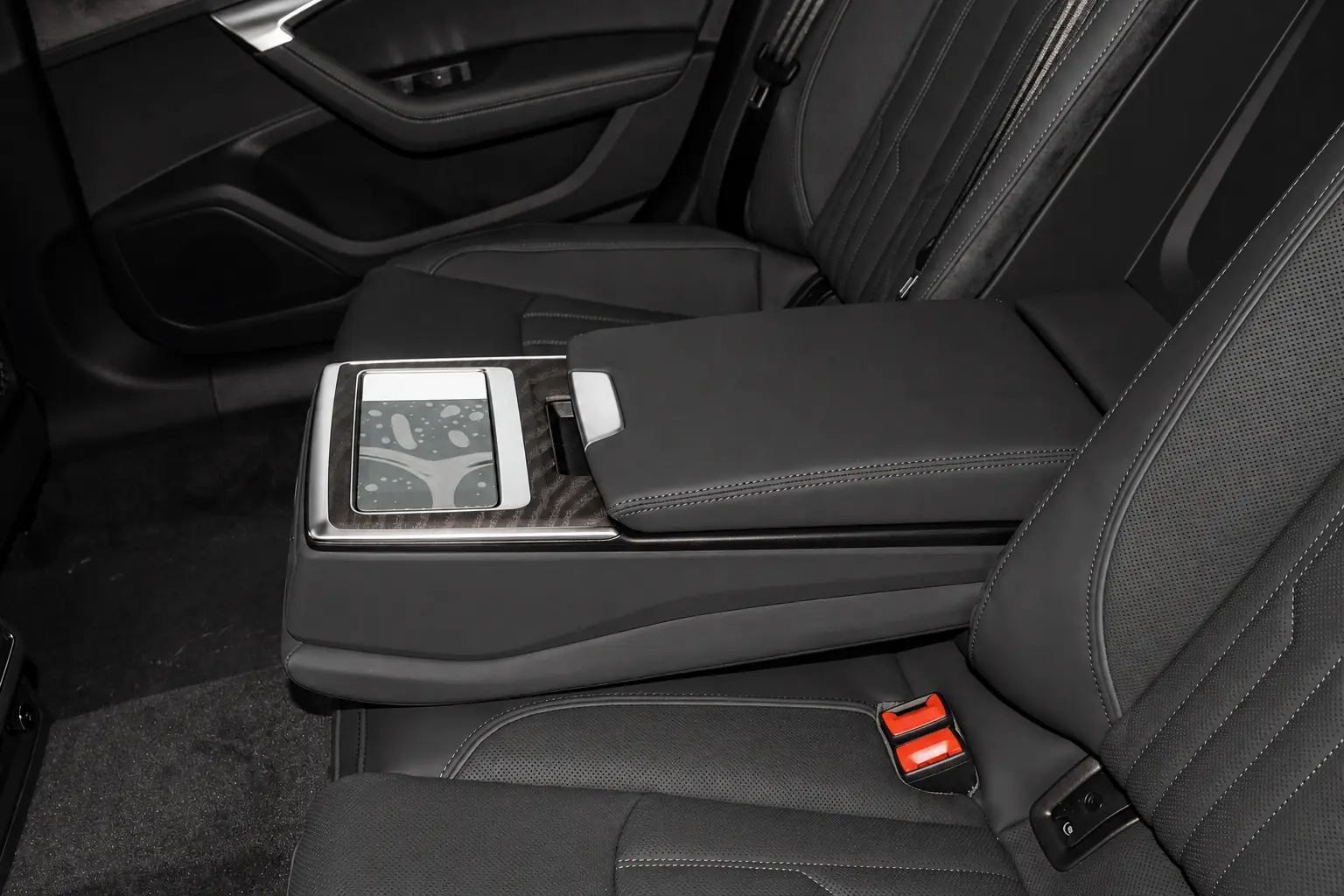 Audi A6L black leather rear centre armrest