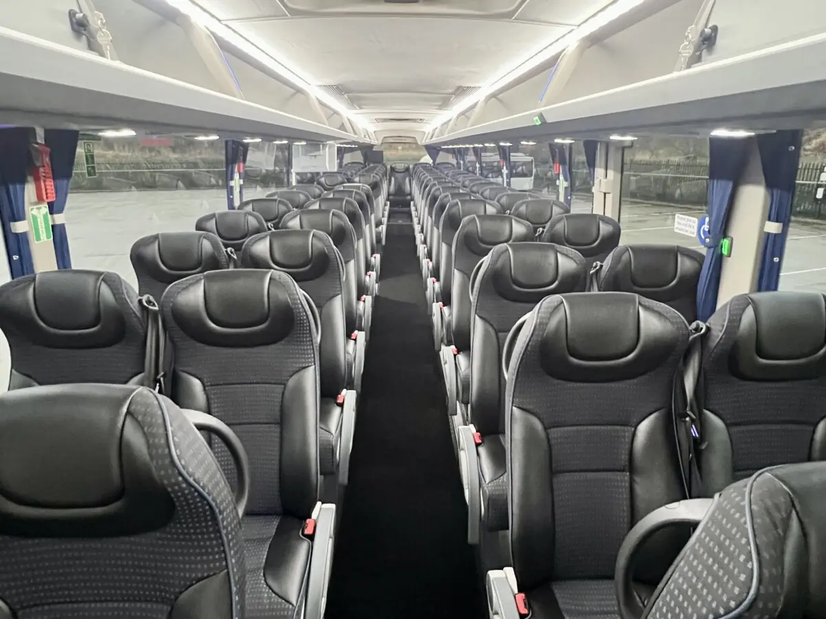 Executive coach passenger seating